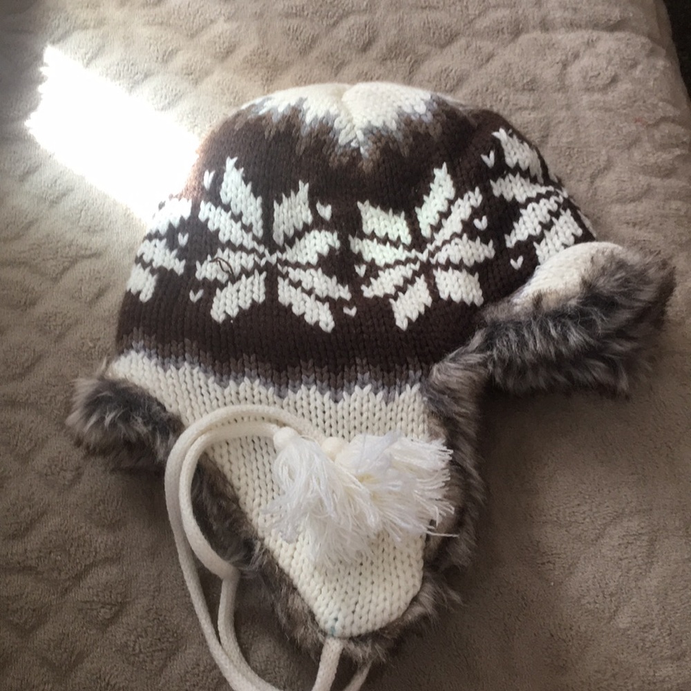 BOYS FAUX FUR HAT( one size )